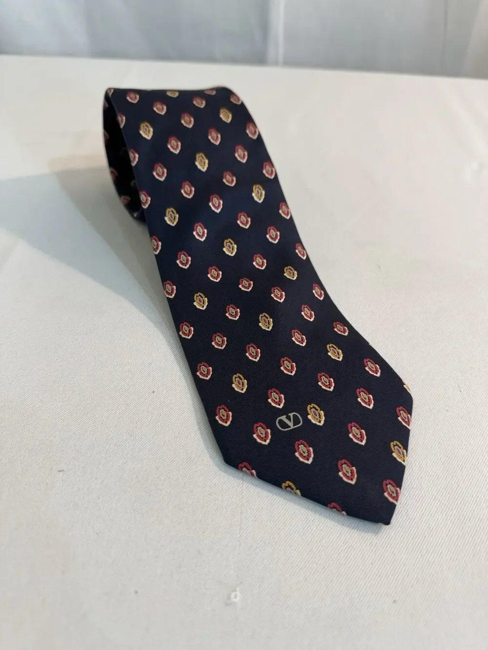 Vintage Valentino Cravatte Silk Tie -Classic Navy Red & Gold Detail Quiet Luxury